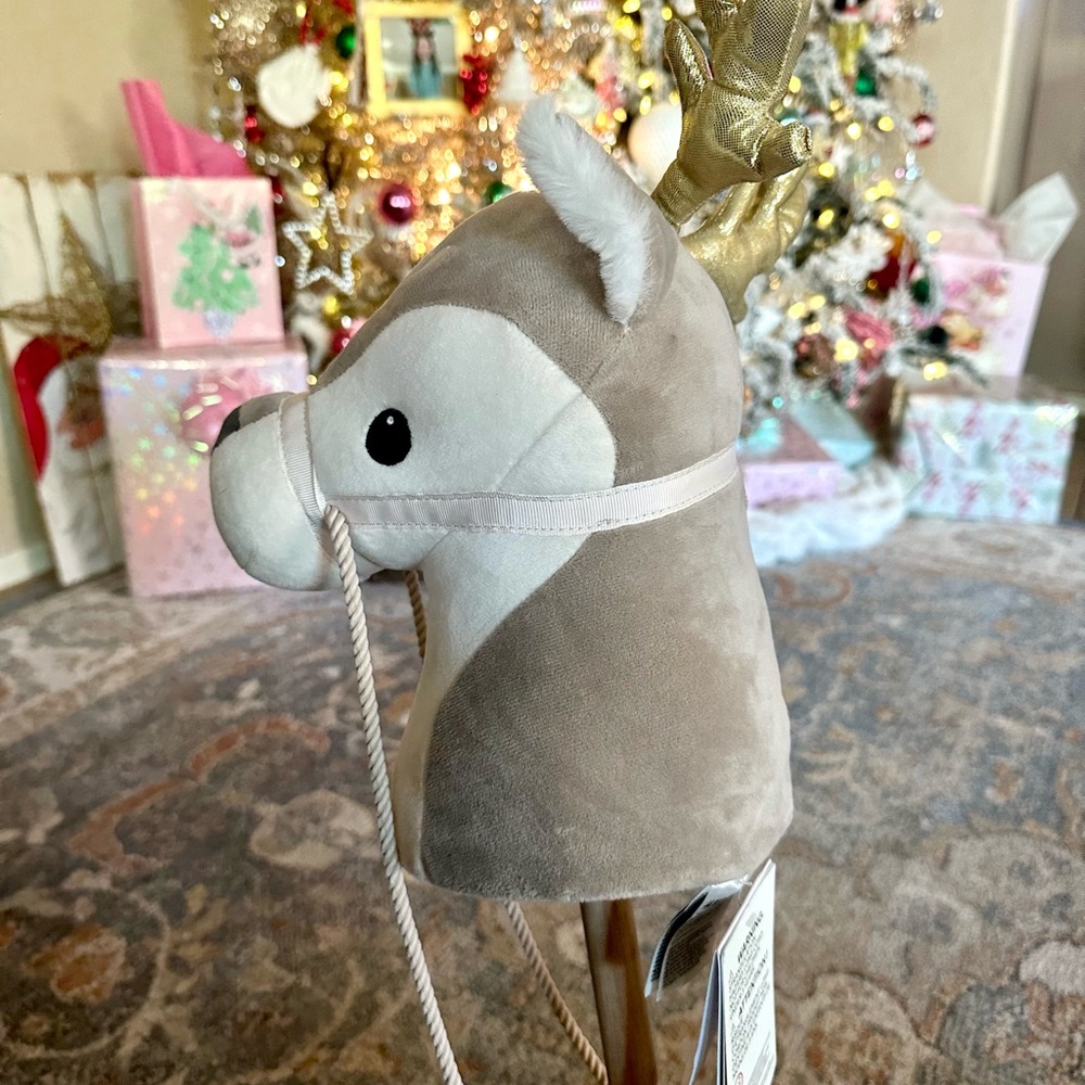 *NWT* H&M Kids Reindeer Hobby Horse Toy - Picture 6 of 9